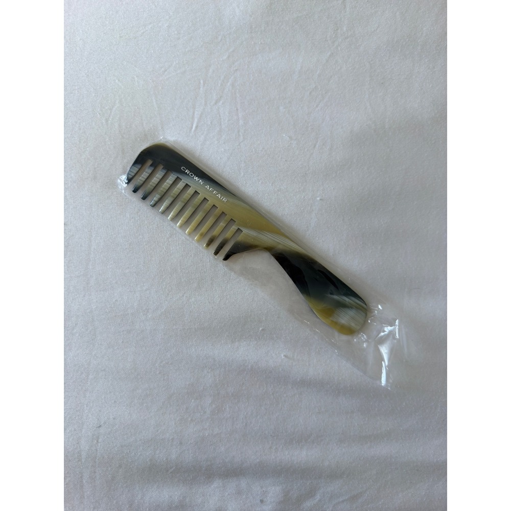 Crown Affair The Comb No. 001 Sage Green Marbled Wide Tooth Acetate Hair Comb